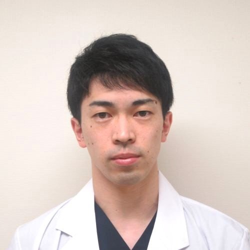 秋野 泰隆 顔写真