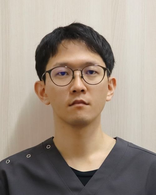 隅井 俊満 顔写真