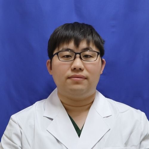 三反畑 亮 顔写真