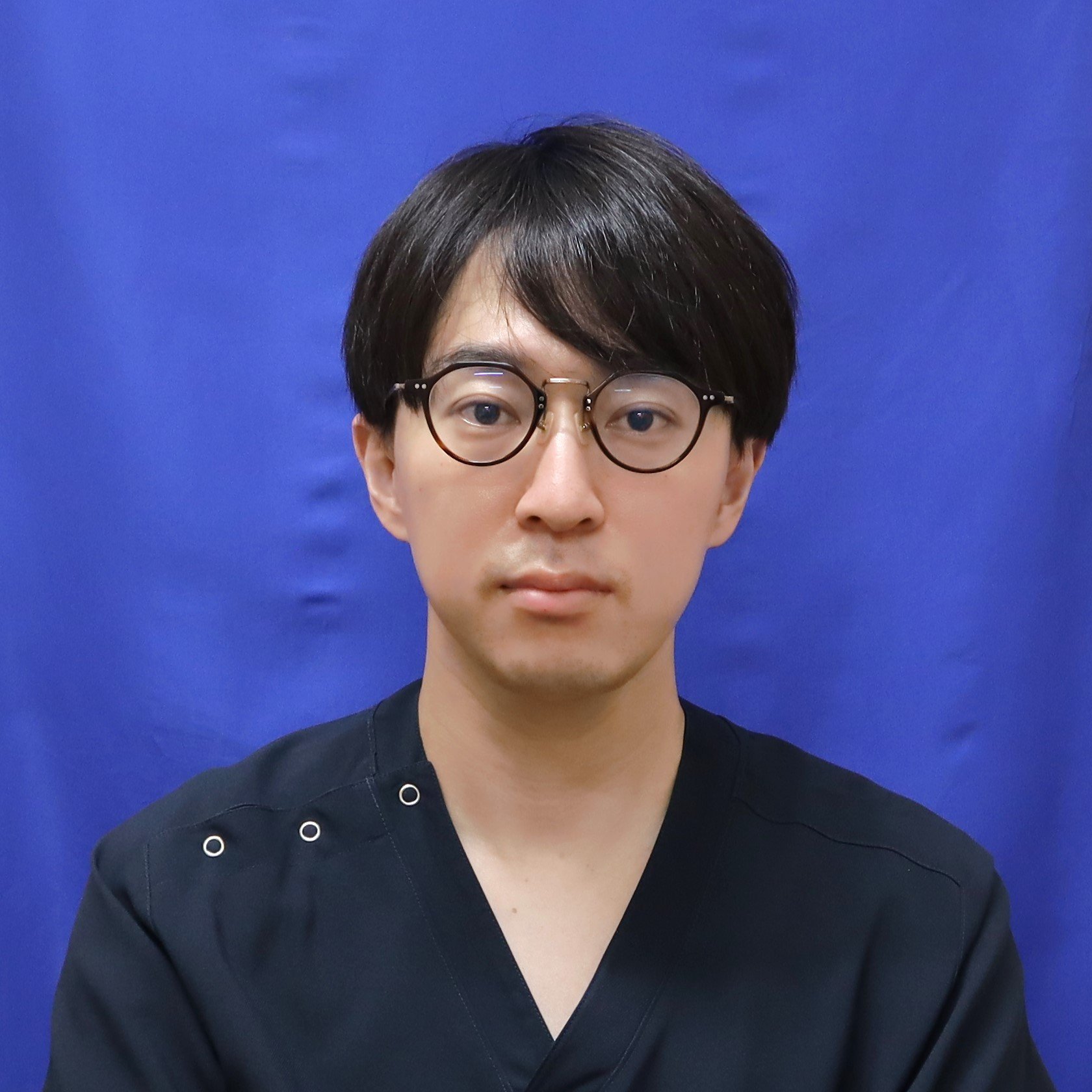 辻 健太郎 顔写真